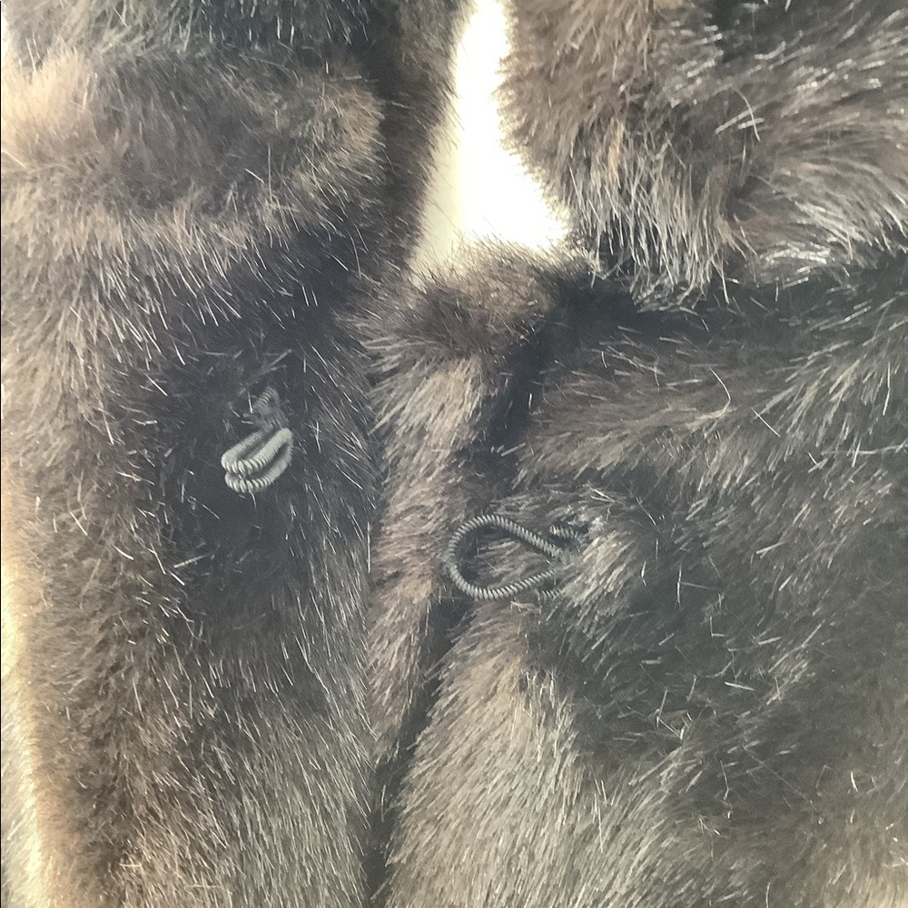 COPY - Betmar New York faux fur coat - Picture 3 of 6